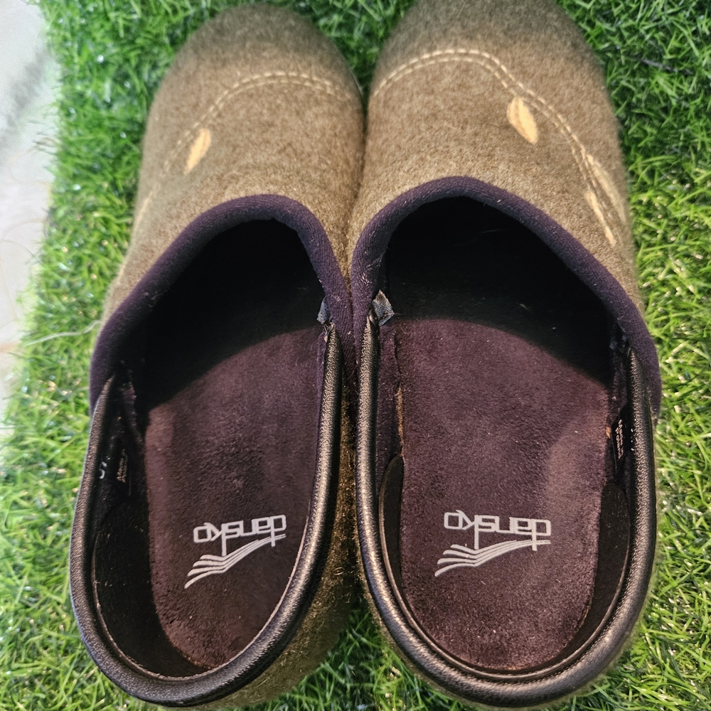 Dansko Olive Green Wool Slip-On Mules with Leaf Stitching - Picture 9 of 13